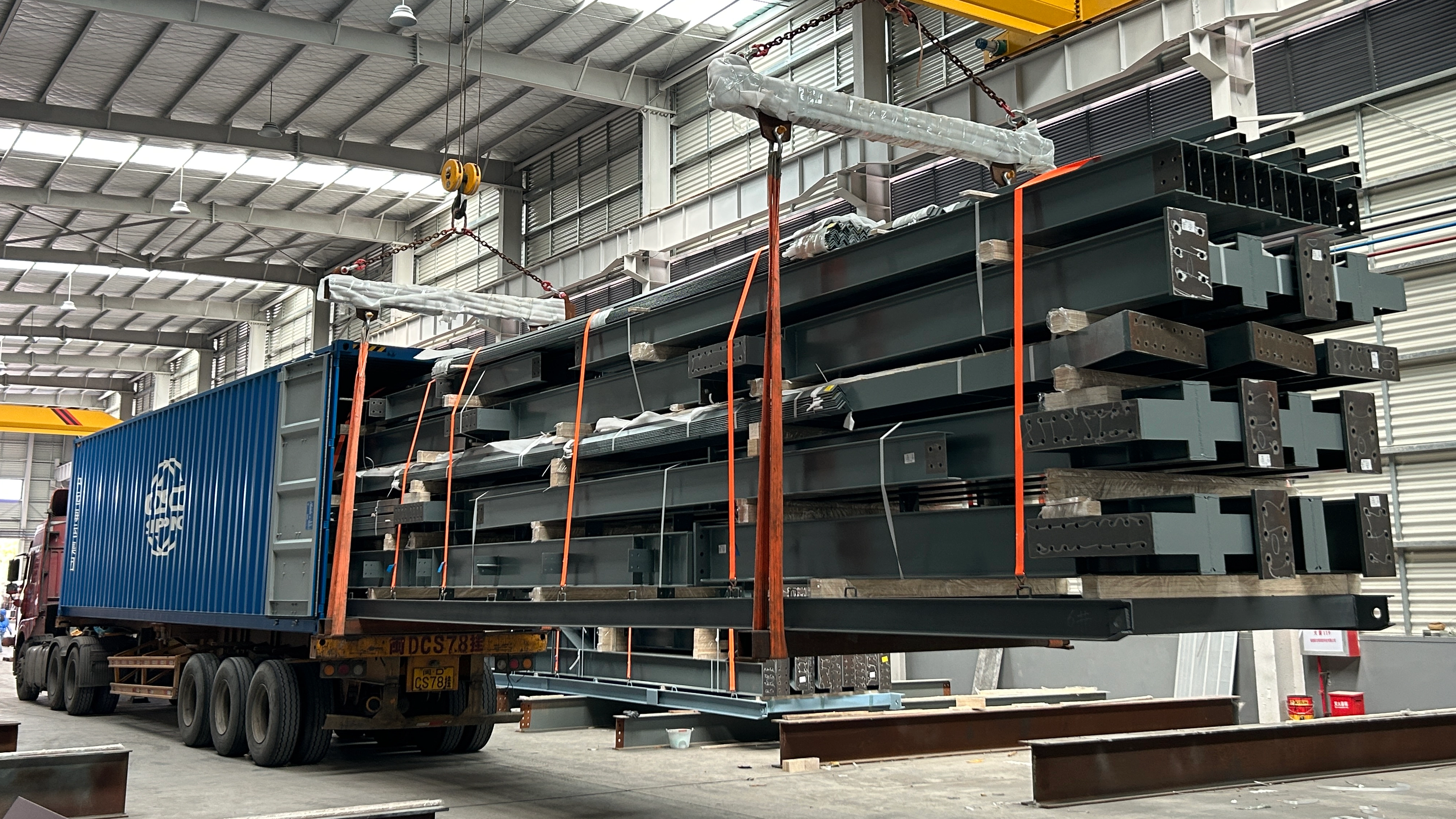 Year-end Push! Steel Structure Orders Are Shipping Non‑stop. We’re Giving Our All To Finish Strong before The Holiday