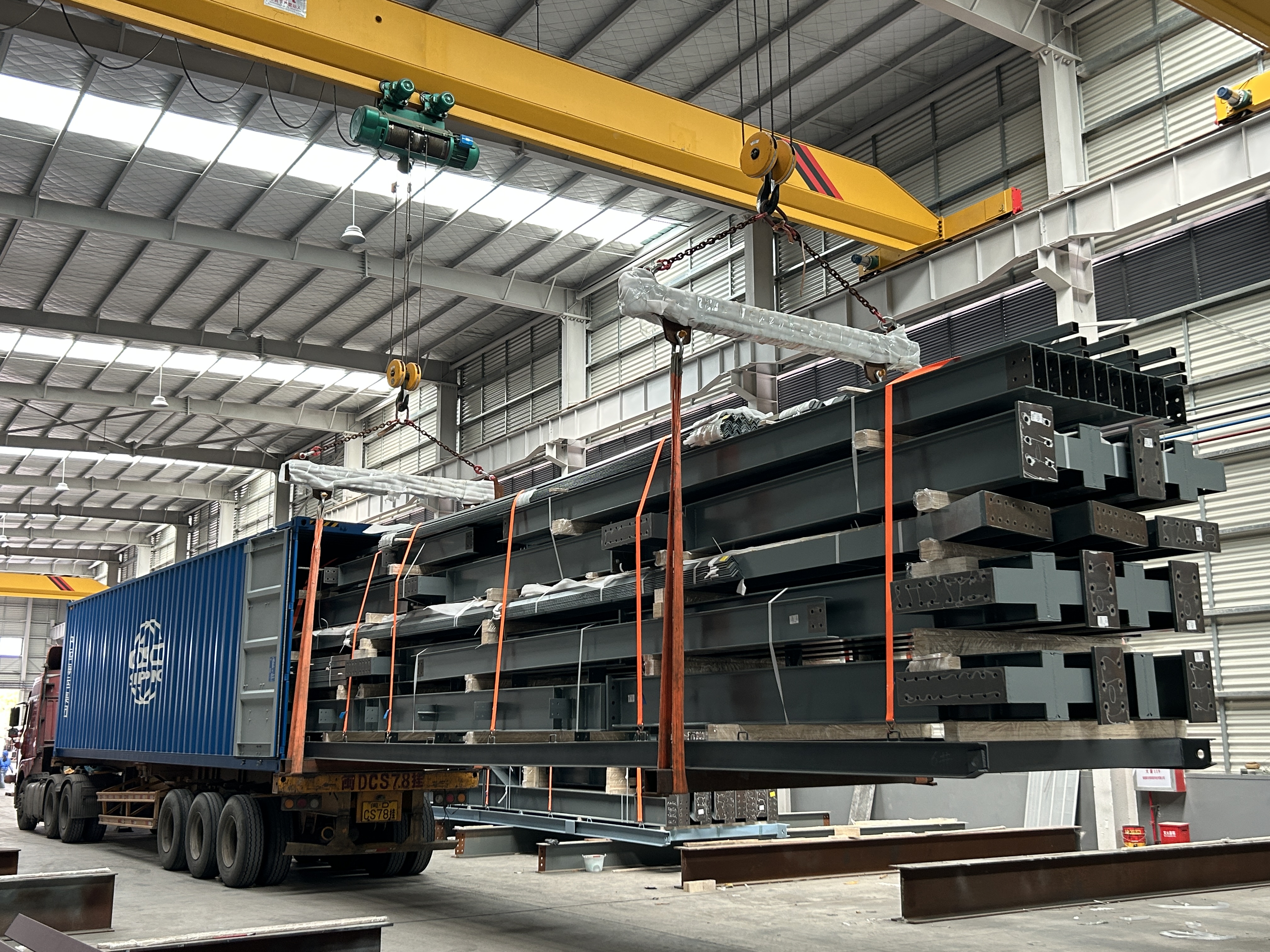 Year-end Push! Steel Structure Orders Are Shipping Non‑stop. We’re Giving Our All To Finish Strong before The Holiday